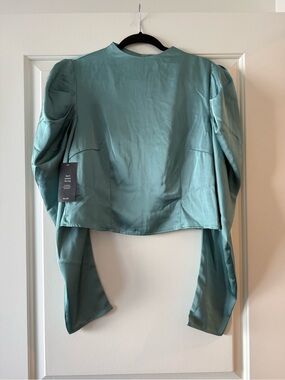 Na-Kd Satin Teal Cropped Top